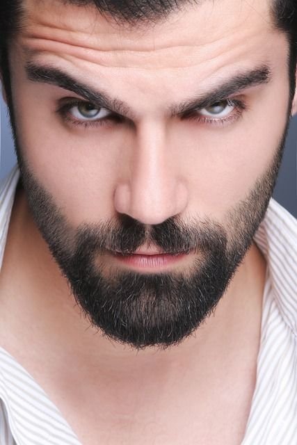 Comment réussir une bonne teinte de barbe ?